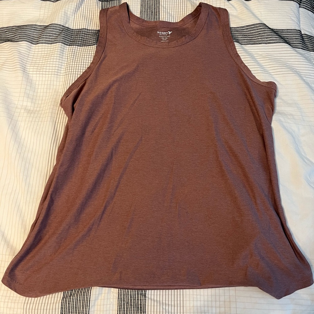 Old Navy Active Cloud 94 Soft Mauve Sleeveless Top